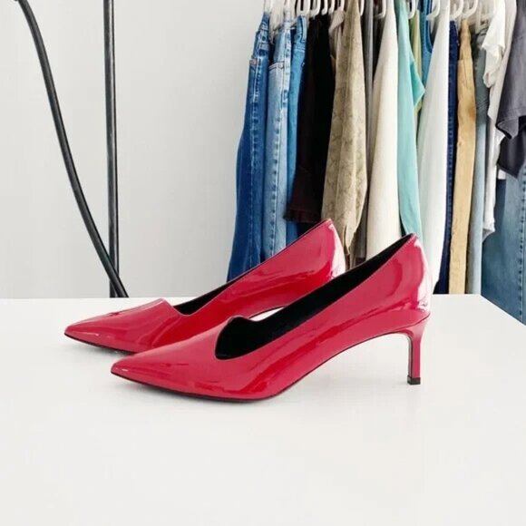 Via Spiga Patent Leather Pointed Toe Kitten Heel Pumps - Picture 4 of 8